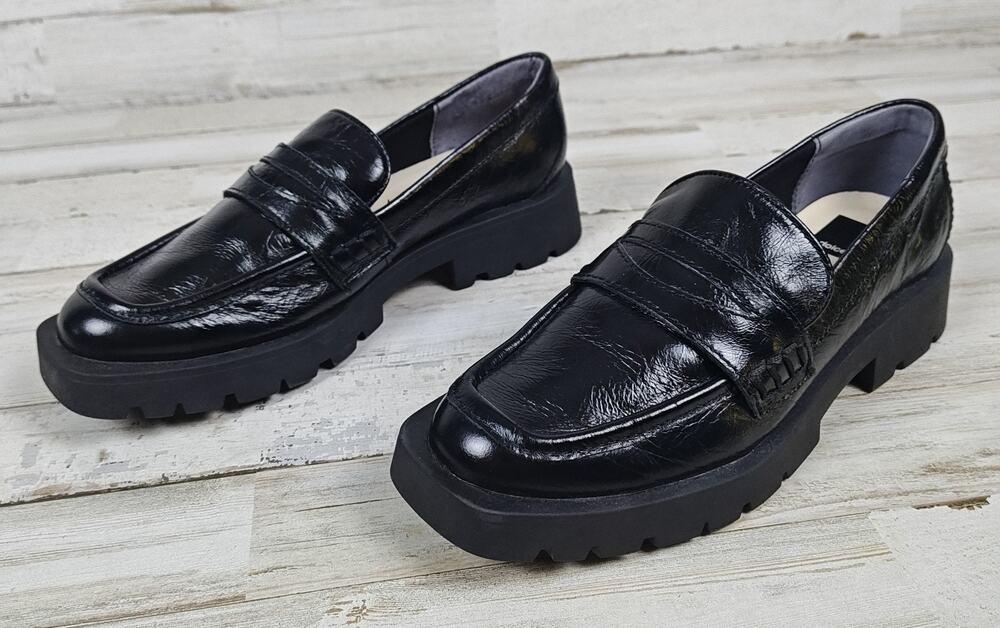 DOLCE VITA Black Patent Crinkle Leather Lug Sole Loafers Wmns 5.5 Slip On